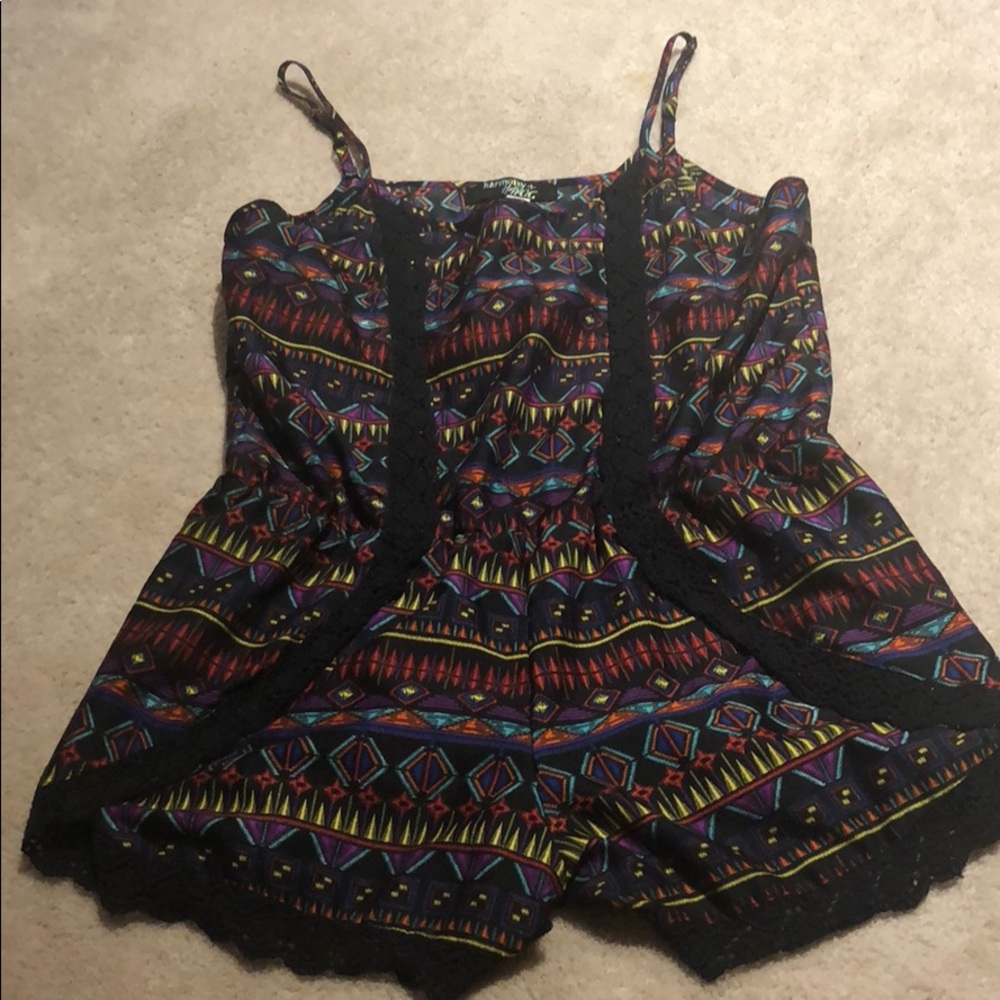 Aztec multi colored romper 🤩